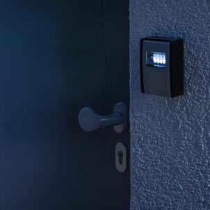787 LED Wall-Mounted KeyGarage™ - Image 2