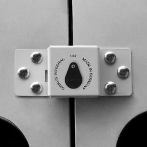 141/200 Diskus® Integral Van Lock & 23/70mm Diskus® Padlock - Image 2