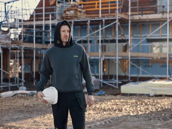 Kingston Hooded Sweatshirt - M (38/40in) - Image 3