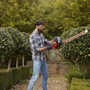 BEHTS401 Hedge Strimmer® with Saw Blade 55cm 500W 240V - Image 5
