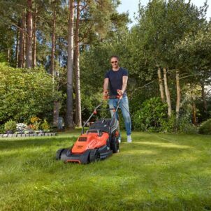 BEMW481BH Mower with Bike Handle 42cm 1800W 240V - Image 2