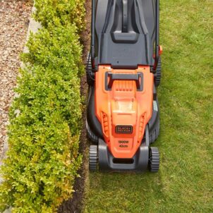 BEMW481BH Mower with Bike Handle 42cm 1800W 240V - Image 4