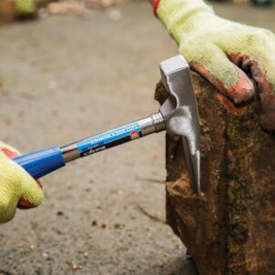 Steel Shafted Brick Hammer 450g (16oz) - Image 2
