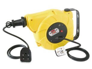 Auto Cable Reel 240V 13A 1-Socket 9+2m
