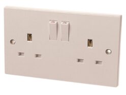 Switched Socket 2-Gang 13A