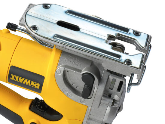 DW331K Heavy-Duty Jigsaw 701W 240V - Image 3
