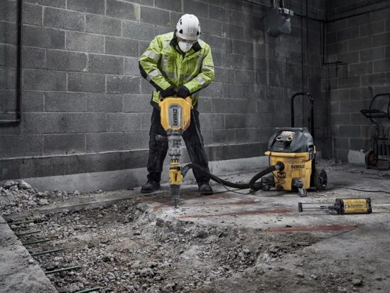 D25911K SDS-Max Demolition Hammer 11kg 110V - Image 4