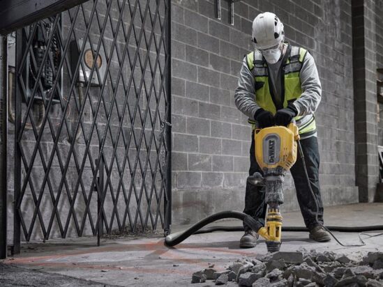 D25911K SDS-Max Demolition Hammer 11kg 110V - Image 5