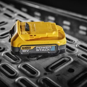 DCBP034 XR POWERSTACK™ Slide Battery 18V 1.7Ah Li-ion - Image 3