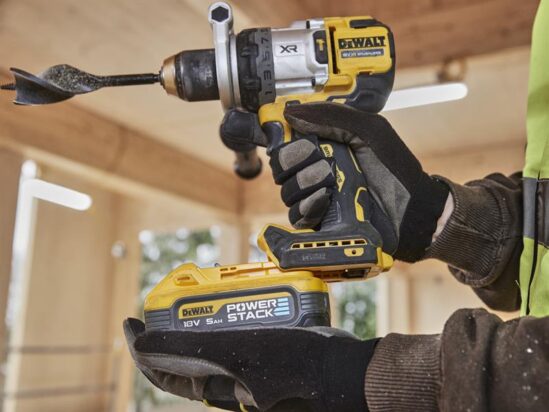 DCD1007H2T Hammer Drill 18V 2 x 5.0Ah POWERSTACK™ Li-ion - Image 3
