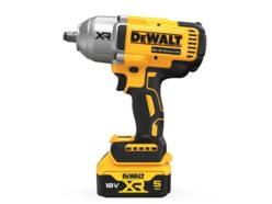 DCF900P2T XR Brushless 1/2in High Torque Impact Wrench 18V 2 x 5.0Ah Li-ion