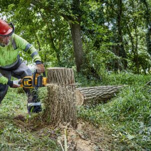 DCMCS574X XR FlexVolt Chainsaw 45cm Bar 54V 1 x 3.0Ah Li-ion - Image 3