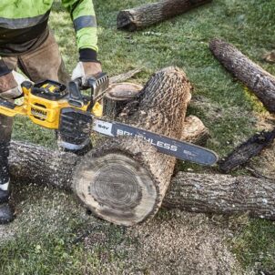 DCMCS575X XR FlexVolt Chainsaw 50cm Bar 54V 1 x 3.0Ah Li-ion - Image 2