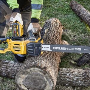 DCMCS575X XR FlexVolt Chainsaw 50cm Bar 54V 1 x 3.0Ah Li-ion - Image 3