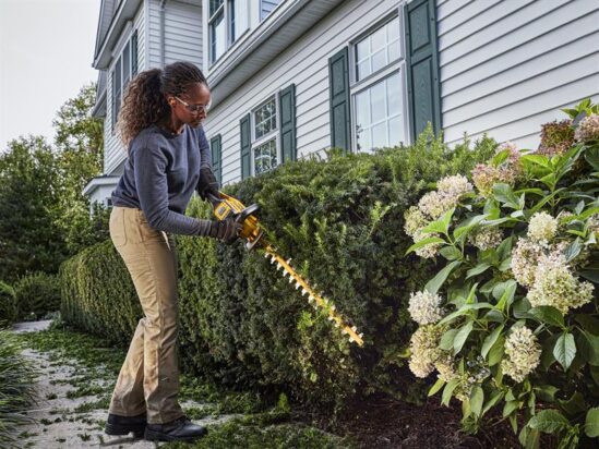 DCMHT573X XR FlexVolt Hedge Trimmer 54V 1 x 9.0Ah Li-ion - Image 2