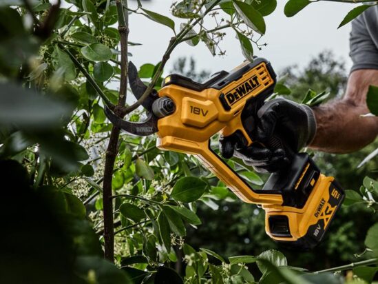 DCMPP568P1 XR Pruner 18V 1 x 5.0Ah Li-ion - Image 2