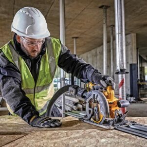 DCS579X2 XR FlexVolt Circular Saw 190mm 54V 2 x 9.0Ah Li-ion - Image 2