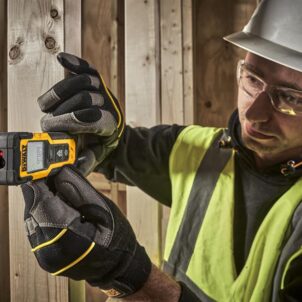 DWHT77100 Laser Distance Measure 30m - Image 3