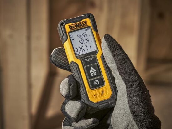 DWHT77100 Laser Distance Measure 30m - Image 4