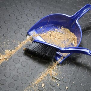 Plastic Dustpan & Brush Set