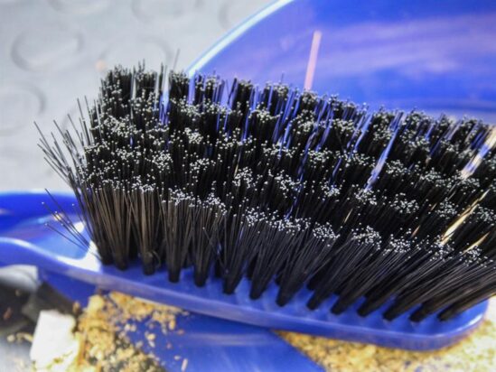 Plastic Dustpan & Brush Set - Image 2