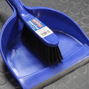 Plastic Dustpan & Brush Set - Image 4