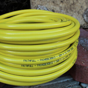 Heavy-Duty Reinforced Builder's Hose 30m 12.5mm (1/2in) Diameter - Image 2