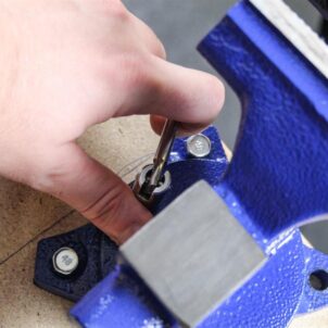 Light-Duty Mechanics Vice 100mm (4in) - Image 4