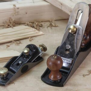 No.4 Plane & No.60 1/2 Plane in Wooden Box - Image 4
