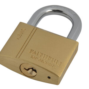Brass Padlock 40mm 3 Keys - Image 3