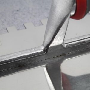 Notched Trowel Serrated 10mm Stainless Steel Soft Grip Handle 13 x 4.1/2in - Image 3