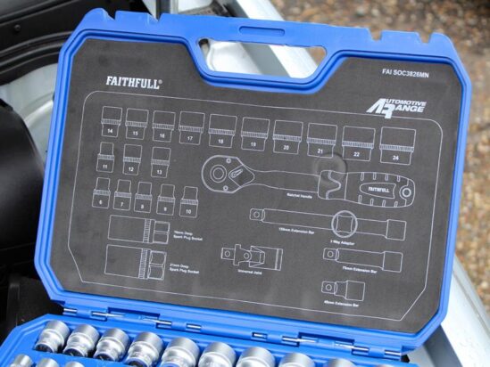 3/8in Drive Socket Set, 26 Piece - Image 3