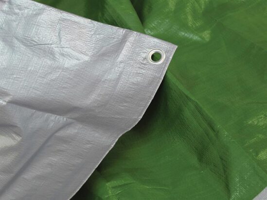 Tarpaulin Green/Silver 5.4 x 3.6m (18 x 12ft) 80gsm - Image 5