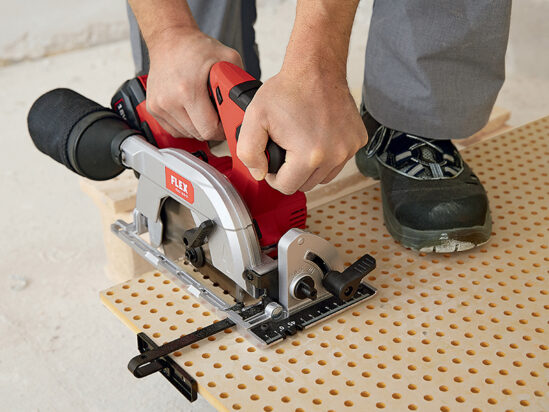 CS 62 18.0-EC Circular Saw 165mm 18V 2 x 5.0Ah Li-ion - Image 3