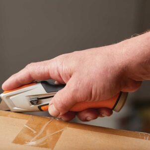 CarbonMax Retractable Utility Knife - Image 3