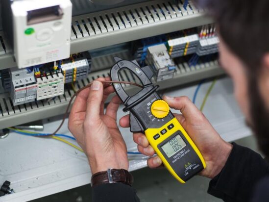 FatMax® Smart Clamp Digital Multimeter - Image 3