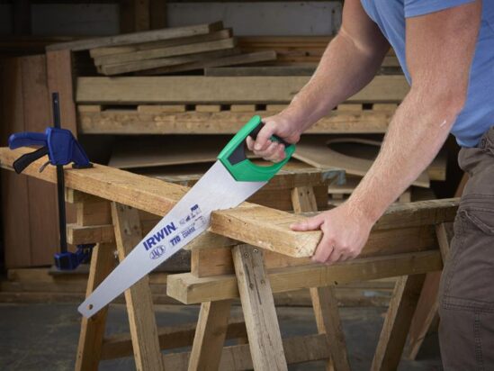 770UHP Coarse Hardpoint Handsaw Soft Grip 550mm (22in) 7 TPI - Image 3