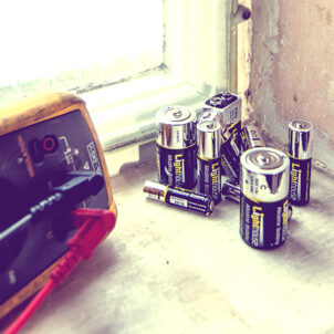 9V LR61 Alkaline Battery 1100 mAh (Single Pack)