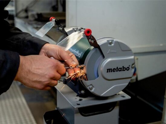 DS 150 M Bench Grinder 370W 240V - Image 3
