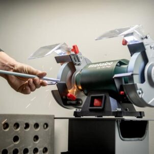 DS 200 Plus Bench Grinder 600W 240V - Image 3