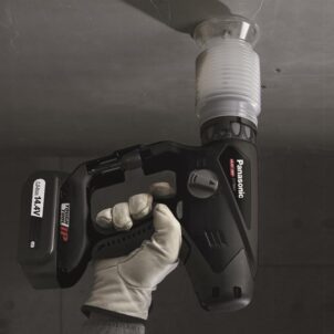 EY78A1LJ2G SDS Plus Rotary Hammer Drill & Driver 18V 2 x 5.0Ah Li-Ion - Image 2