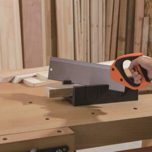Plastic Mitre Box with Saw 11.1/4in - Image 4