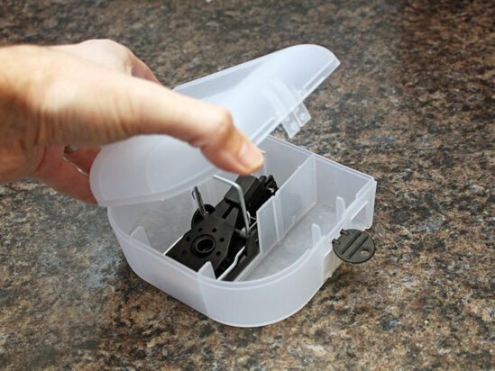 Enclosed Mouse Trap - Image 2