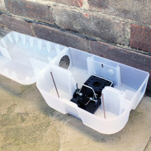 Enclosed Rat Trap Lockable Box - Image 5