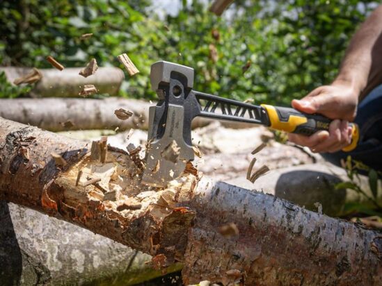 Gorilla V-Series Axe 0.6kg (1.1/4 lb) - Image 5