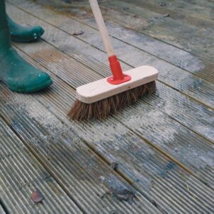 Decking Cleaner & Reviver 5 litre