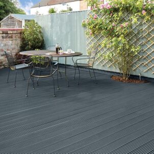 Ultimate Protection Decking Paint Deep Blue 2.5 litre - Image 3