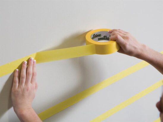 FrogTape® Delicate Surface Masking Tape 24mm x 41.1m - Image 3