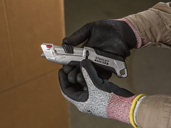 FatMax® Premium Auto-Retract Tri-Slide Safety Knife - Image 5