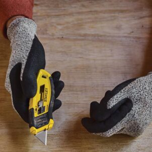 Control-Grip™ Retractable Utility Knife - Image 2